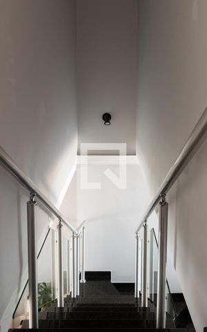 Casa à venda com 160m², 3 quartos e 2 vagasCorredor