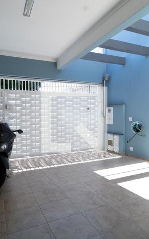Casa à venda com 160m², 3 quartos e 2 vagasGaragem