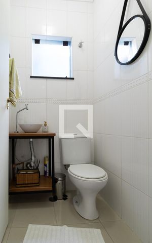 Casa à venda com 160m², 3 quartos e 2 vagasLavabo