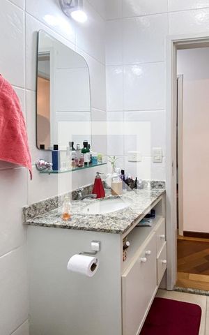 Casa de condomínio à venda com 68m², 2 quartos e 2 vagas Casa de condomínio à venda com 68m², 2 quartos e 2 vagasBanheiro