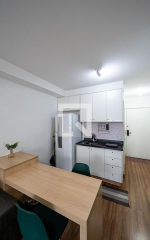 Studio para alugar com 28m², 1 quarto e sem vaga Studio para alugar com 28m², 1 quarto e sem vagaCozinha