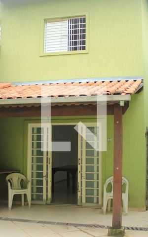 Casa à venda com 180m², 3 quartos e sem vagaQuintal/ Churrasqueira