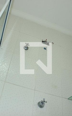 Casa à venda com 180m², 3 quartos e sem vagaBanheiro da Suíte