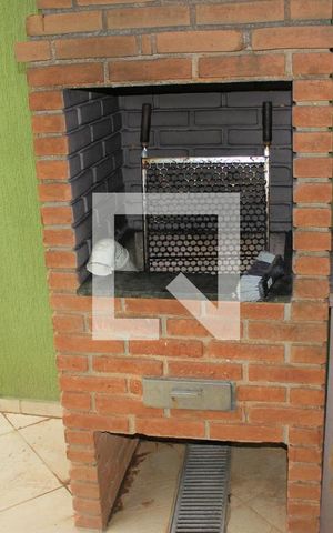 Casa à venda com 180m², 3 quartos e sem vagaQuintal/ Churrasqueira