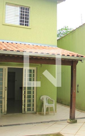 Casa à venda com 180m², 3 quartos e sem vagaQuintal/ Churrasqueira