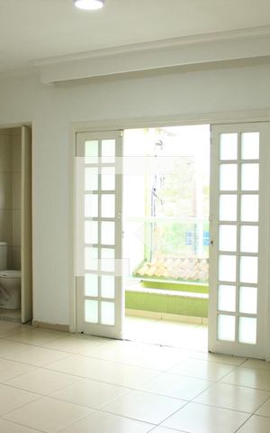 Casa à venda com 180m², 3 quartos e sem vagaSala