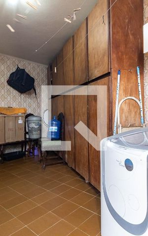 Casa à venda com 150m², 4 quartos e 2 vagas Casa à venda com 150m², 4 quartos e 2 vagasLavanderia