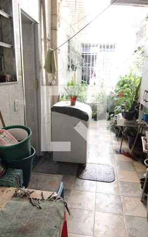 Apartamento à venda com 80m², 2 quartos e 1 vagaÁrea de Serviço
