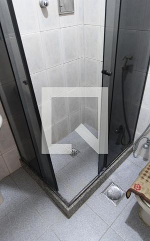 Apartamento à venda com 80m², 2 quartos e 1 vagaBanheiro 2