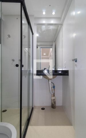 Apartamento para alugar com 44m², 2 quartos e sem vaga Apartamento para alugar com 44m², 2 quartos e sem vagaBanheiro