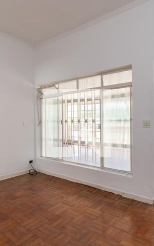 Casa à venda com 300m², 3 quartos e 2 vagasSala de Estar