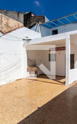 Casa à venda com 300m², 3 quartos e 2 vagasQuintal