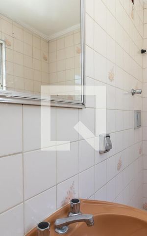 Casa à venda com 300m², 3 quartos e 2 vagasEdícula - Banheiro