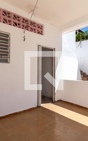 Casa à venda com 300m², 3 quartos e 2 vagasÁrea de Serviço