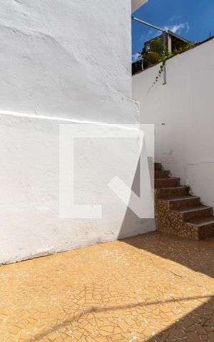Casa à venda com 300m², 3 quartos e 2 vagasQuintal