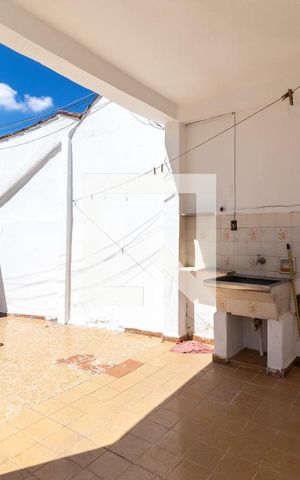 Casa à venda com 300m², 3 quartos e 2 vagasÁrea de Serviço