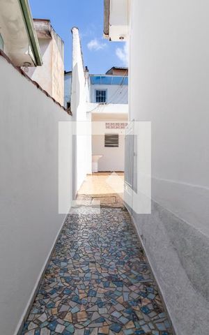 Casa à venda com 300m², 3 quartos e 2 vagasCorredor Lateral
