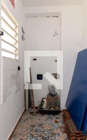 Casa à venda com 300m², 3 quartos e 2 vagasBanheiro 3