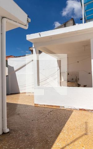 Casa à venda com 300m², 3 quartos e 2 vagasQuintal