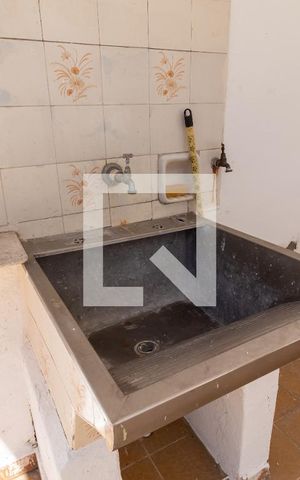 Casa à venda com 300m², 3 quartos e 2 vagasÁrea de Serviço