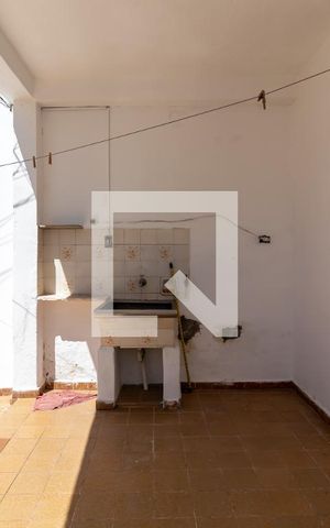 Casa à venda com 300m², 3 quartos e 2 vagasÁrea de Serviço