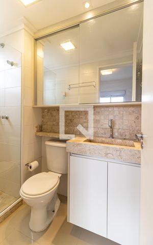 Apartamento à venda com 63m², 2 quartos e 1 vaga Apartamento à venda com 63m², 2 quartos e 1 vagaBanheiro da Suíte