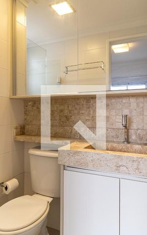 Apartamento à venda com 63m², 2 quartos e 1 vaga Apartamento à venda com 63m², 2 quartos e 1 vagaBanheiro da Suíte