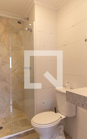 Apartamento à venda com 63m², 2 quartos e 1 vaga Apartamento à venda com 63m², 2 quartos e 1 vagaBanheiro Social