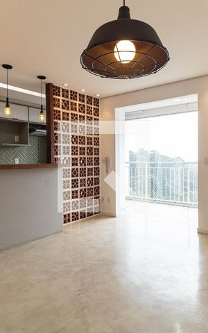 Apartamento à venda com 63m², 2 quartos e 1 vaga Apartamento à venda com 63m², 2 quartos e 1 vagaSala