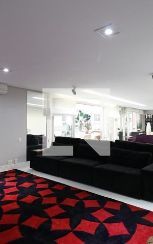 Apartamento à venda com 366m², 5 quartos e 5 vagasSala de TV