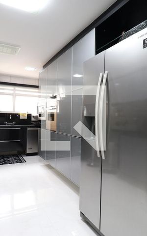 Apartamento à venda com 366m², 5 quartos e 5 vagasCozinha