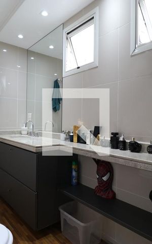 Apartamento à venda com 366m², 5 quartos e 5 vagasBanheiro da Suíte 2