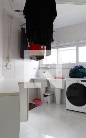 Apartamento à venda com 366m², 5 quartos e 5 vagasÁrea de Serviço