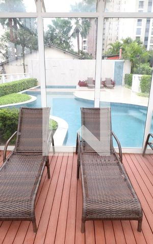 Apartamento à venda com 366m², 5 quartos e 5 vagasÁrea comum - Piscina