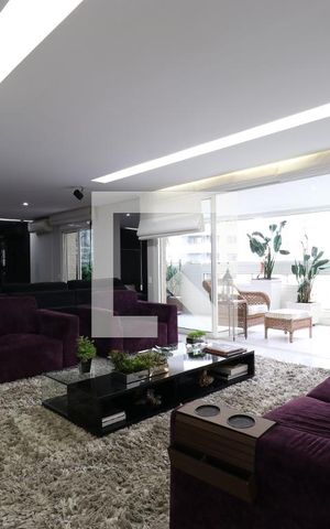 Apartamento à venda com 366m², 5 quartos e 5 vagasSala