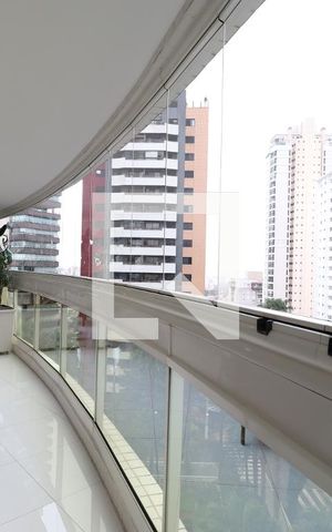Apartamento à venda com 366m², 5 quartos e 5 vagasVaranda da Sala