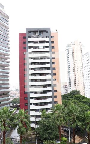 Apartamento à venda com 366m², 5 quartos e 5 vagasVista da Sacada