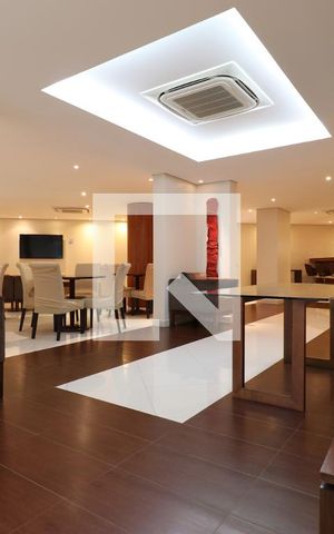 Apartamento à venda com 366m², 5 quartos e 5 vagasÁrea comum - Salão de festas