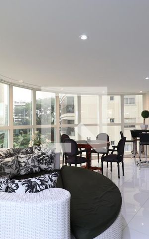 Apartamento à venda com 366m², 5 quartos e 5 vagasVaranda gourmet