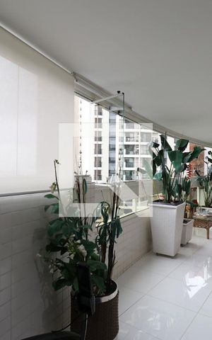 Apartamento à venda com 366m², 5 quartos e 5 vagasVaranda da Sala