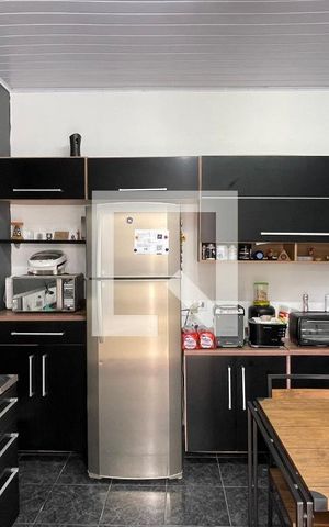 Casa à venda com 300m², 8 quartos e 3 vagas Casa à venda com 300m², 8 quartos e 3 vagasCasa 5 Cozinha
