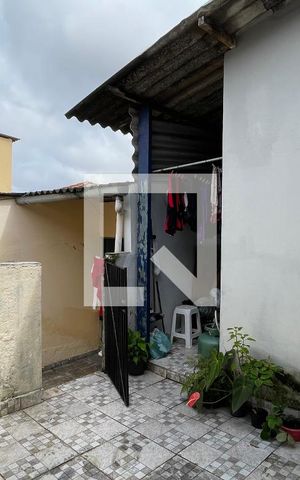 Casa à venda com 300m², 8 quartos e 3 vagas Casa à venda com 300m², 8 quartos e 3 vagasCasa 5 Área de Serviço