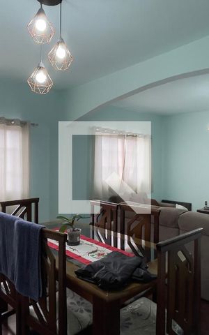 Casa à venda com 300m², 8 quartos e 3 vagas Casa à venda com 300m², 8 quartos e 3 vagasCasa 1 Sala