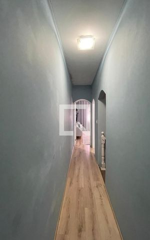 Casa à venda com 300m², 8 quartos e 3 vagas Casa à venda com 300m², 8 quartos e 3 vagasCasa 2 Corredor