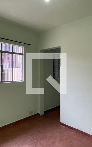 Casa à venda com 300m², 8 quartos e 3 vagas Casa à venda com 300m², 8 quartos e 3 vagasCasa 3 Sala