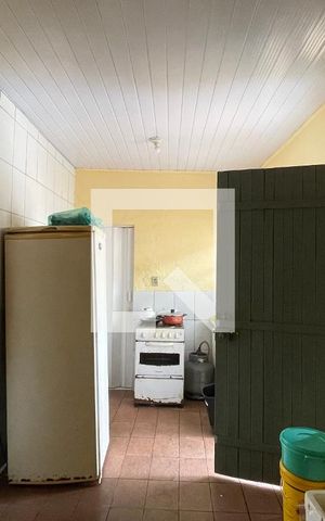 Casa à venda com 300m², 8 quartos e 3 vagas Casa à venda com 300m², 8 quartos e 3 vagasCasa 4 Cozinha