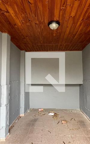Casa à venda com 300m², 8 quartos e 3 vagas Casa à venda com 300m², 8 quartos e 3 vagasGaragem