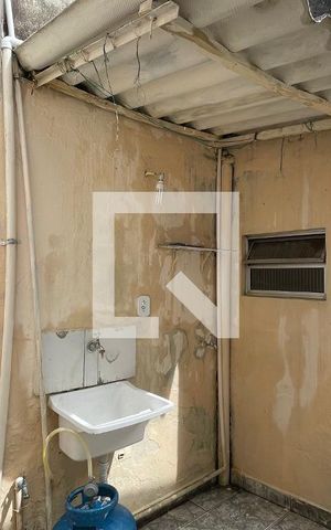 Casa à venda com 300m², 8 quartos e 3 vagas Casa à venda com 300m², 8 quartos e 3 vagasCasa 3 Área de Serviço
