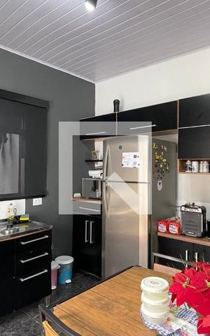 Casa à venda com 300m², 8 quartos e 3 vagas Casa à venda com 300m², 8 quartos e 3 vagasCasa 5 Cozinha