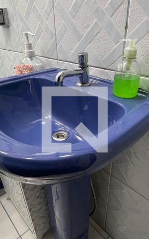 Casa à venda com 300m², 8 quartos e 3 vagas Casa à venda com 300m², 8 quartos e 3 vagasCasa 5 Banheiro